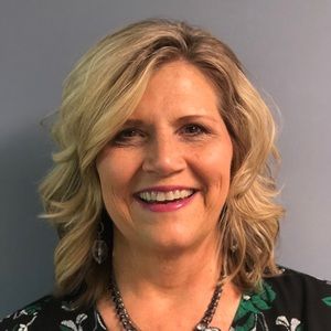 Meet your Posher, Leigh ann